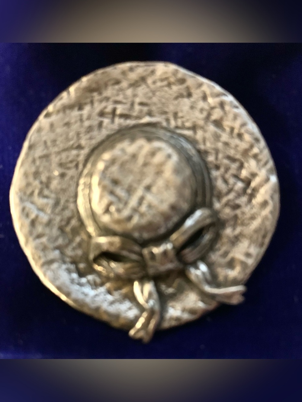 Sheridan Pewter Bonnet Brooch